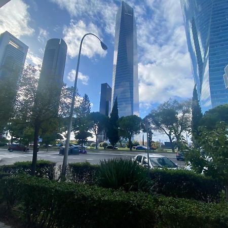 Апартаменты Chamartin De Frente A 4 Torres Мадрид Экстерьер фото